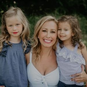 Meet your Posher, Becca